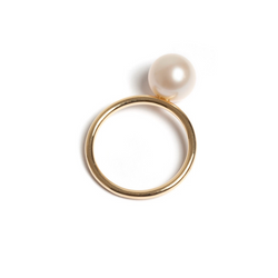 Pearl Ring Yellow Gold